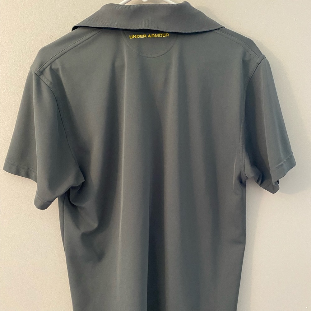 Under Armour polo - Picture 3 of 4